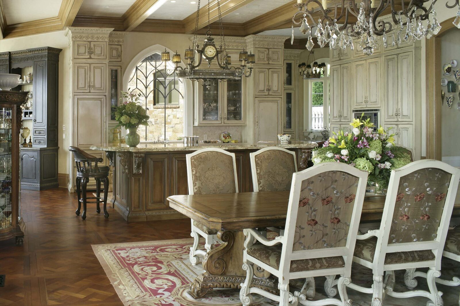 Lake Lure dining room, a Habersham project